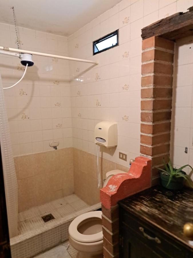 أنتيغوا غواتيمالا Esperanza Hostel الغرفة الصورة