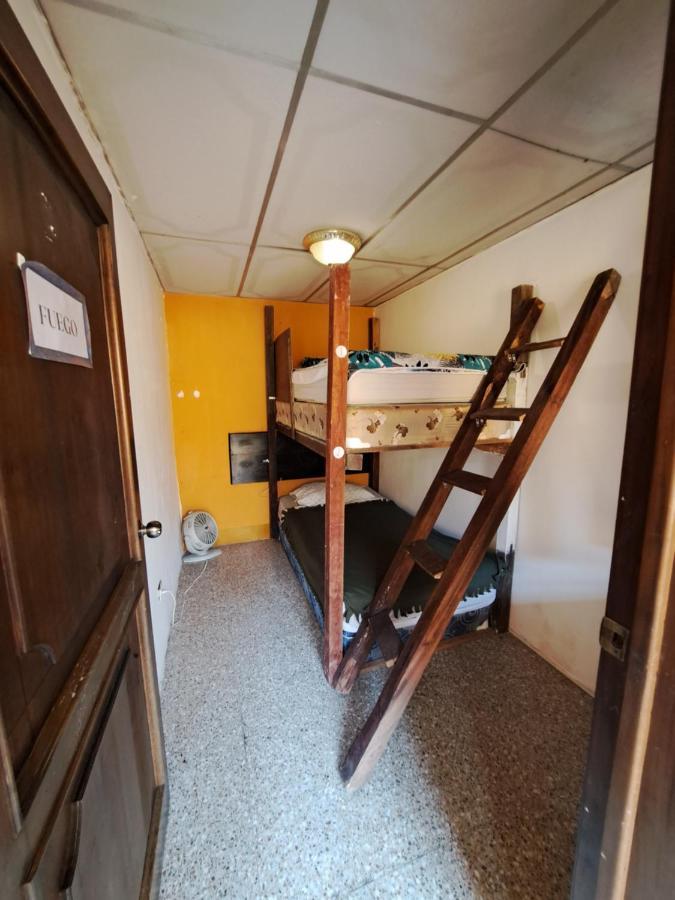 أنتيغوا غواتيمالا Esperanza Hostel المظهر الخارجي الصورة